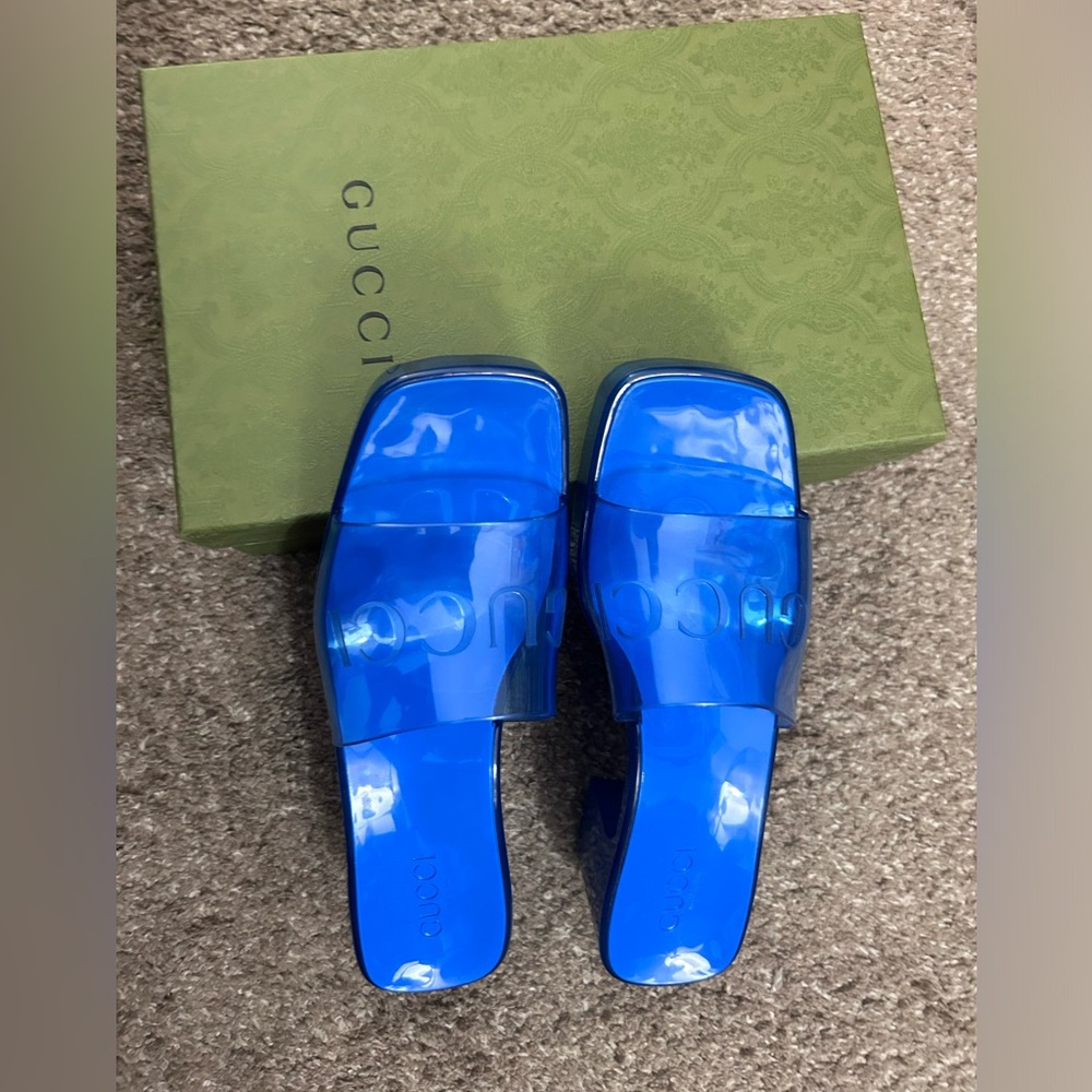 Gucci authentic Jelly slides